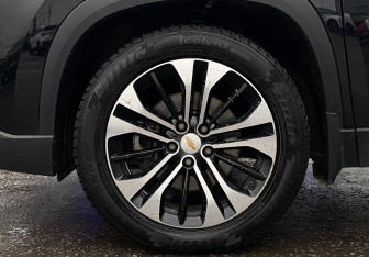 Подержанный автомобиль Chevrolet Captiva 2022 года (9 фото)