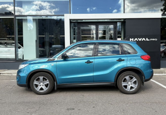 Подержанный автомобиль Suzuki Vitara 2017 года (7 фото)