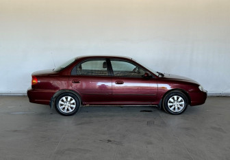 Подержанный автомобиль Kia Spectra Sedan 2006 года (8 фото)