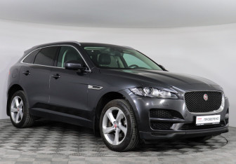 Подержанный автомобиль Jaguar F-Pace 2020 года (3 фото)