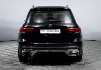 Подержанный автомобиль Mercedes-Benz GLB 2020 года (6 фото)