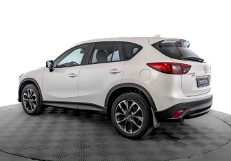 Подержанный автомобиль Mazda CX-5 2016 года (7 фото)