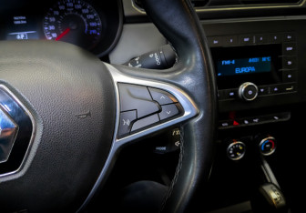 Подержанный автомобиль Renault Arkana 2019 года (23 фото)