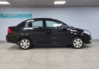 Подержанный автомобиль Ravon Nexia R3 2017 года (4 фото)