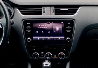Подержанный автомобиль Skoda Octavia Liftback 2019 года (12 фото)