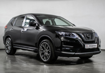 Подержанный автомобиль Nissan X-Trail 2020 года (3 фото)