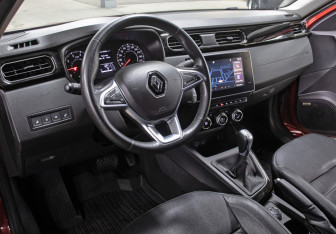 Подержанный автомобиль Renault Arkana 2019 года (16 фото)