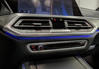 Подержанный автомобиль BMW X5 2020 года (20 фото)