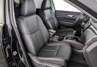 Подержанный автомобиль Nissan X-Trail 2017 года (24 фото)