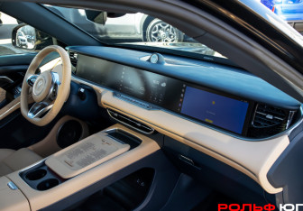 Подержанный автомобиль Voyah Free 2023 года (6 фото)