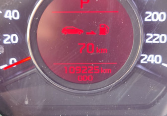 Подержанный автомобиль Kia Ceed Hatchback 2016 года (16 фото)