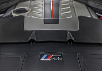 Подержанный автомобиль BMW X6 M 2012 года (30 фото)