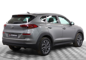 Подержанный автомобиль Hyundai Tucson 2019 года (5 фото)