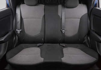 Подержанный автомобиль Hyundai Solaris Sedan 2013 года (17 фото)