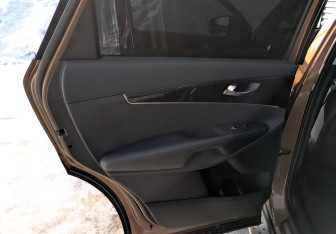 Подержанный автомобиль Kia Sorento 2017 года (28 фото)
