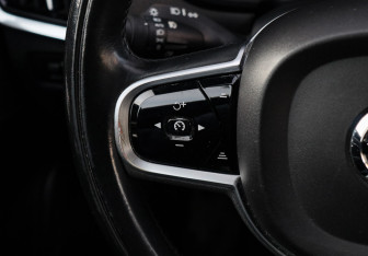 Подержанный автомобиль Volvo V90 Cross Country 2019 года (25 фото)