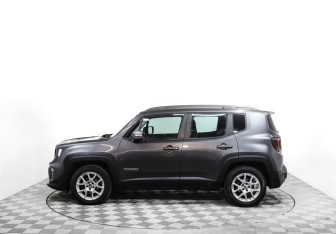 Подержанный автомобиль Jeep Renegade 2019 года (8 фото)