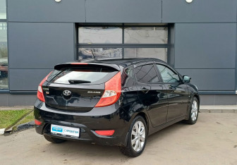 Подержанный автомобиль Hyundai Solaris Hatchback 2013 года (5 фото)