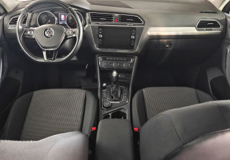 Подержанный автомобиль Volkswagen Tiguan 2020 года (11 фото)