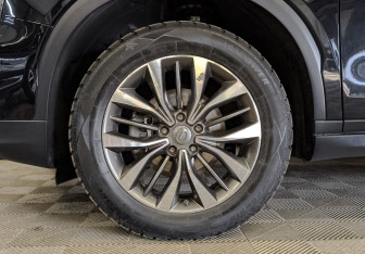 Подержанный автомобиль GAC GS8 2020 года (18 фото)