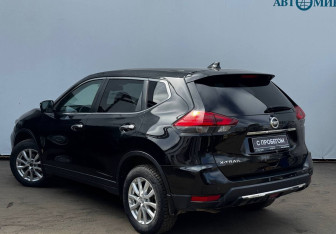 Подержанный автомобиль Nissan X-Trail 2019 года (6 фото)
