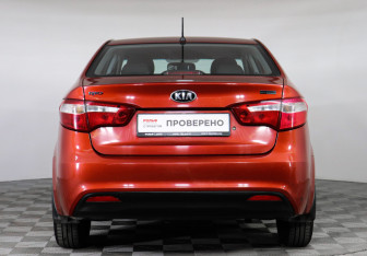 Подержанный автомобиль Kia Rio Sedan 2013 года (5 фото)