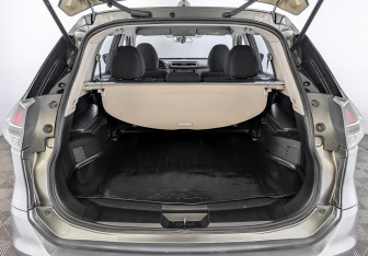 Подержанный автомобиль Nissan X-Trail 2018 года (10 фото)