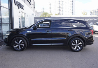 Подержанный автомобиль Kia Sorento 2021 года (8 фото)