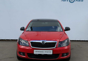 Подержанный автомобиль Skoda Octavia Liftback 2013 года (2 фото)