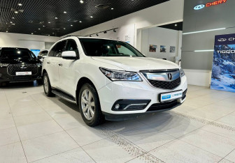 Подержанный автомобиль Acura MDX 2014 года (3 фото)