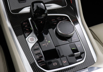 Подержанный автомобиль BMW X6 2021 года (13 фото)