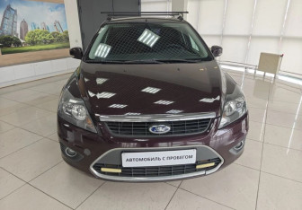 Подержанный автомобиль Ford Focus Hatchback 2010 года (2 фото)