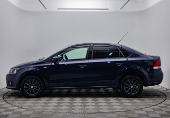 Подержанный автомобиль Volkswagen Polo Sedan 2011 года (2 фото)