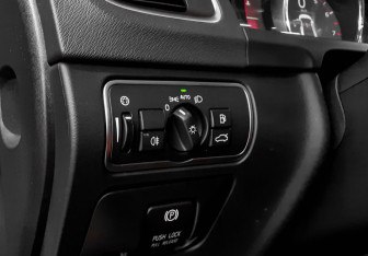 Подержанный автомобиль Volvo S60 2014 года (18 фото)