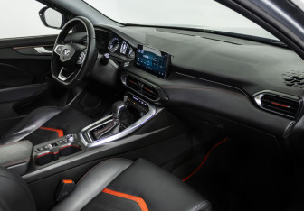 Подержанный автомобиль Kaiyi E5 2023 года (9 фото)