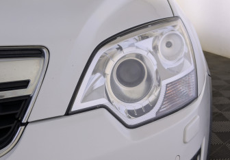 Подержанный автомобиль Opel Antara 2014 года (11 фото)
