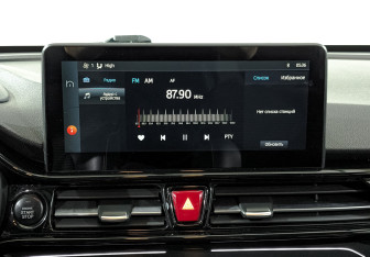 Подержанный автомобиль Москвич 3 2023 года (16 фото)