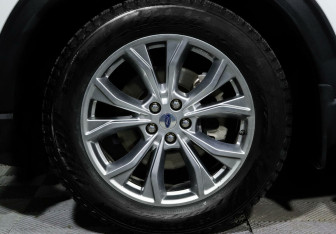 Подержанный автомобиль Ford Explorer 2020 года (5 фото)