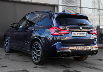 Подержанный автомобиль BMW X3 2022 года (6 фото)