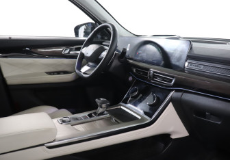 Подержанный автомобиль Exeed VX 2023 года (9 фото)