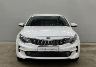 Подержанный автомобиль Kia Optima Sedan 2017 года (2 фото)