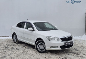 Подержанный автомобиль Skoda Octavia Liftback 2012 года (3 фото)