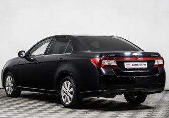Подержанный автомобиль Chevrolet Epica 2011 года (7 фото)