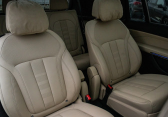 Подержанный автомобиль BMW X7 2021 года (17 фото)