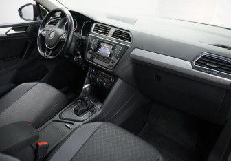 Подержанный автомобиль Volkswagen Tiguan 2017 года (11 фото)