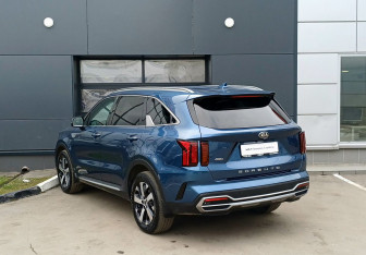 Подержанный автомобиль Kia Sorento 2020 года (7 фото)
