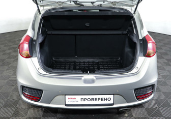 Подержанный автомобиль Kia Ceed Hatchback 2017 года (19 фото)