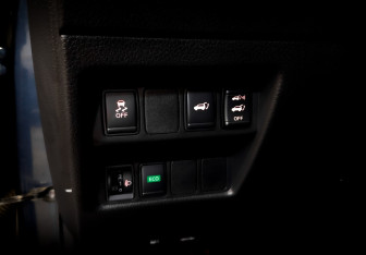 Подержанный автомобиль Nissan X-Trail 2018 года (28 фото)