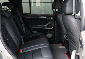 Подержанный автомобиль Jetour T2 2024 года (12 фото)