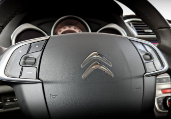 Подержанный автомобиль Citroen C4 Sedan 2021 года (24 фото)
